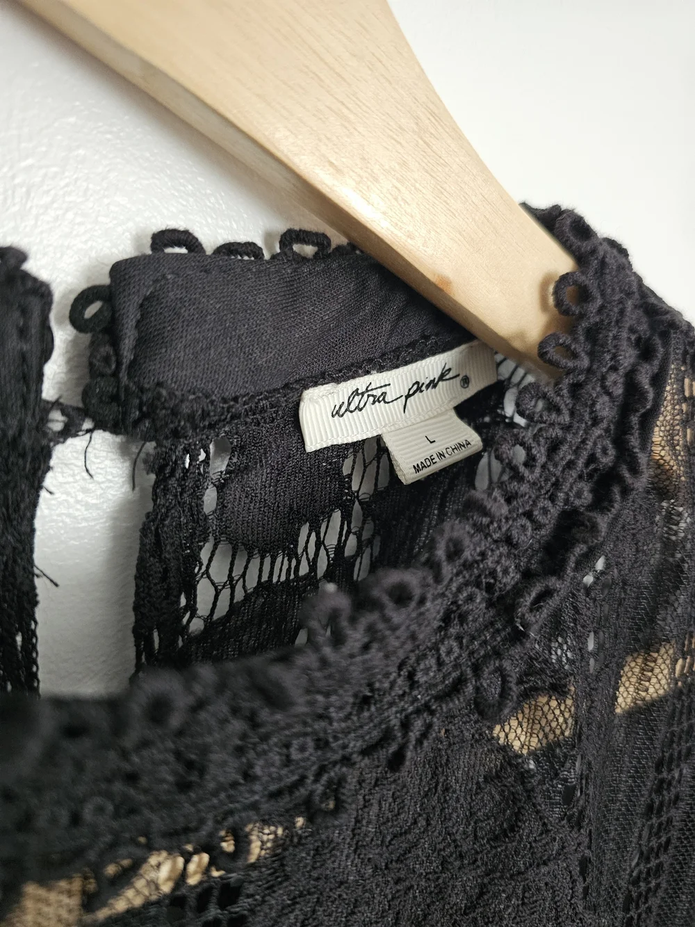 Ultra Pink Sheer Lace Boho Blouse Scalloped Edge Black Size L Mock Neck Romantic - Picture 3 of 10